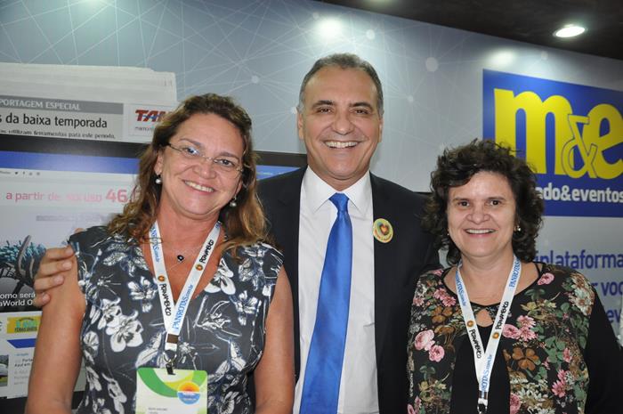 Ruth Avelino, presidente da PBTur, Nelson Pelegrino, da Bahia, e Ana Costa, da Emprotur