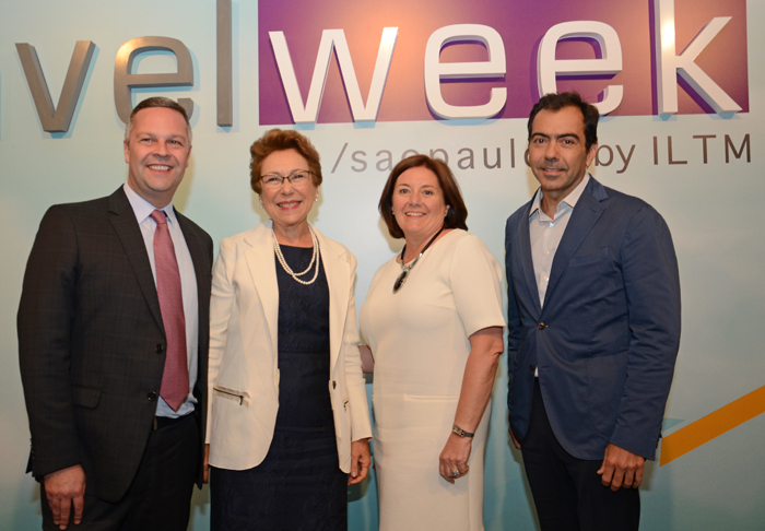 Simon Mayle, da Travel Week, Teresa Perez, da Teresa Perez Tours, Alison Gilmore, da ILTM, e Tomas Perez, da Teresa Perez Tours Simon Mayle, da Travel Week, Teresa Perez, da Teresa Perez Tours, Alison Gilmore, da ILTM, e Tomas Perez, da Teresa Perez Tours