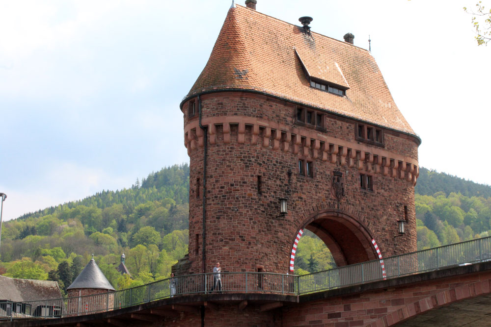 Uma das portas de entrada para a cidade tipica da Bavaria Uma das portas de entrada para a cidade tipica da Bavaria