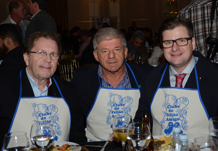 Valdir Walendowsky, da Santur, Enrique Ltman, da IBF, e Eduardo Loch, da Abav-SC