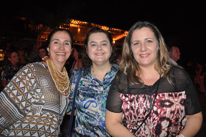 Valéria Gordinho, do grupo Armação, com Helena Diogo, do Hotel Diogo, e Fabiane Tessari, da GTA Travel