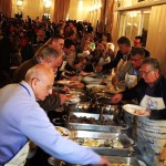 Cerca de 500 pessoas participaram do jantar