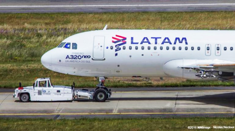 Resultado de imagem para a320neo latam