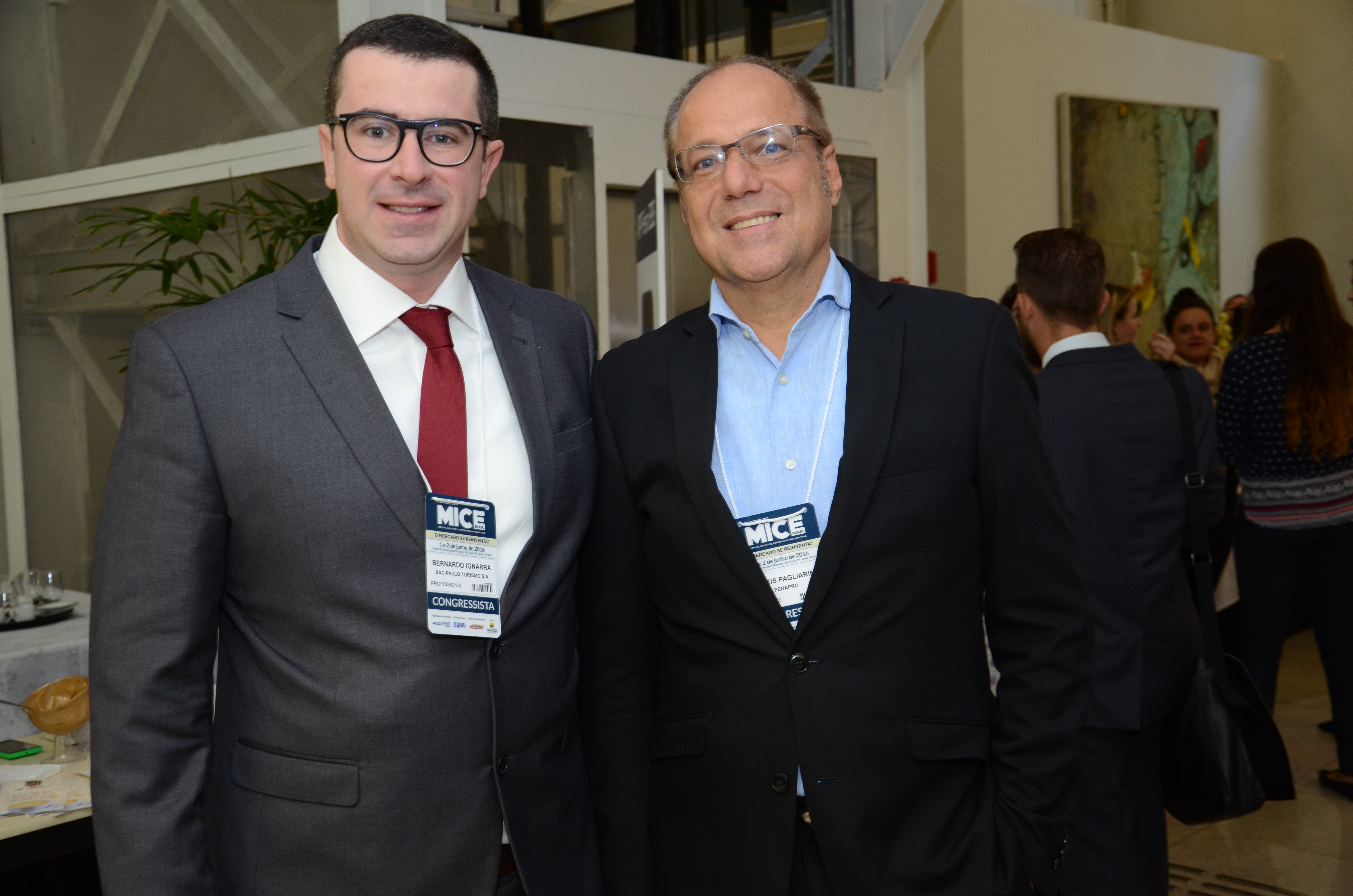 Bernardo Ignarra, da São Paulo Turismo, e Alexis Pàgliarini, da Fenapro Bernardo Ignarra, da São Paulo Turismo, e Alexis Pàgliarini, da Fenapro
