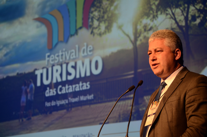 Douglas Fabrício, secretário de Esporte e Turismo do Paraná Douglas Fabrício, secretário de Esporte e Turismo do Paraná