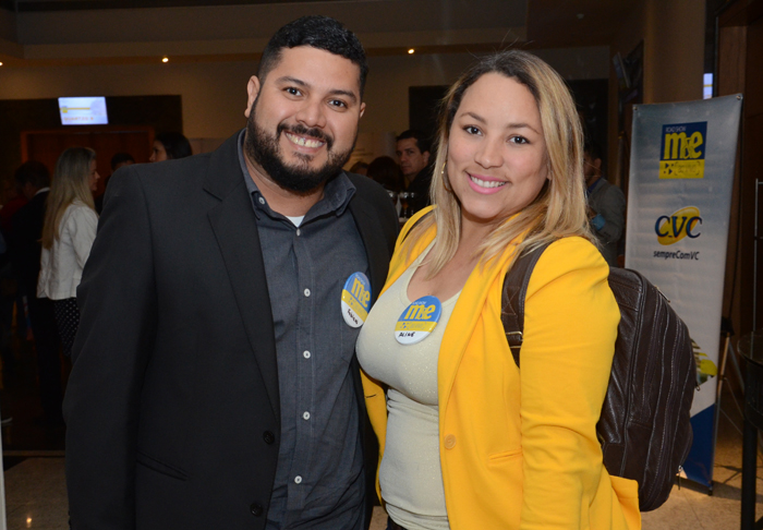 Fabiano Santos e Aline Bonfim, do Portal Turismo Fabiano Santos e Aline Bonfim, do Portal Turismo