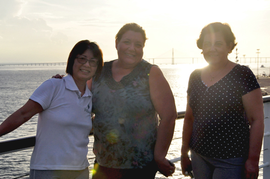 Harumi Nomura, da Visual,Beatriz Alves, da Biatur, e Terezinha Frncisco, da Cia do Porto
