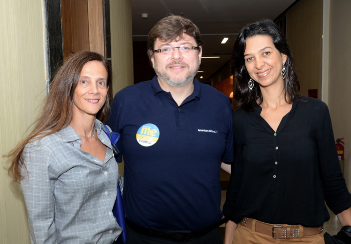 Jane Terra, do Bloomingdale's, Ricardo Silva, da American Airlines, e Tathiana Leal, do Miami CVB Jane Terra, do Bloomingdale's, Ricardo Silva, da American Airlines, e Tathiana Leal, do Miami CVB