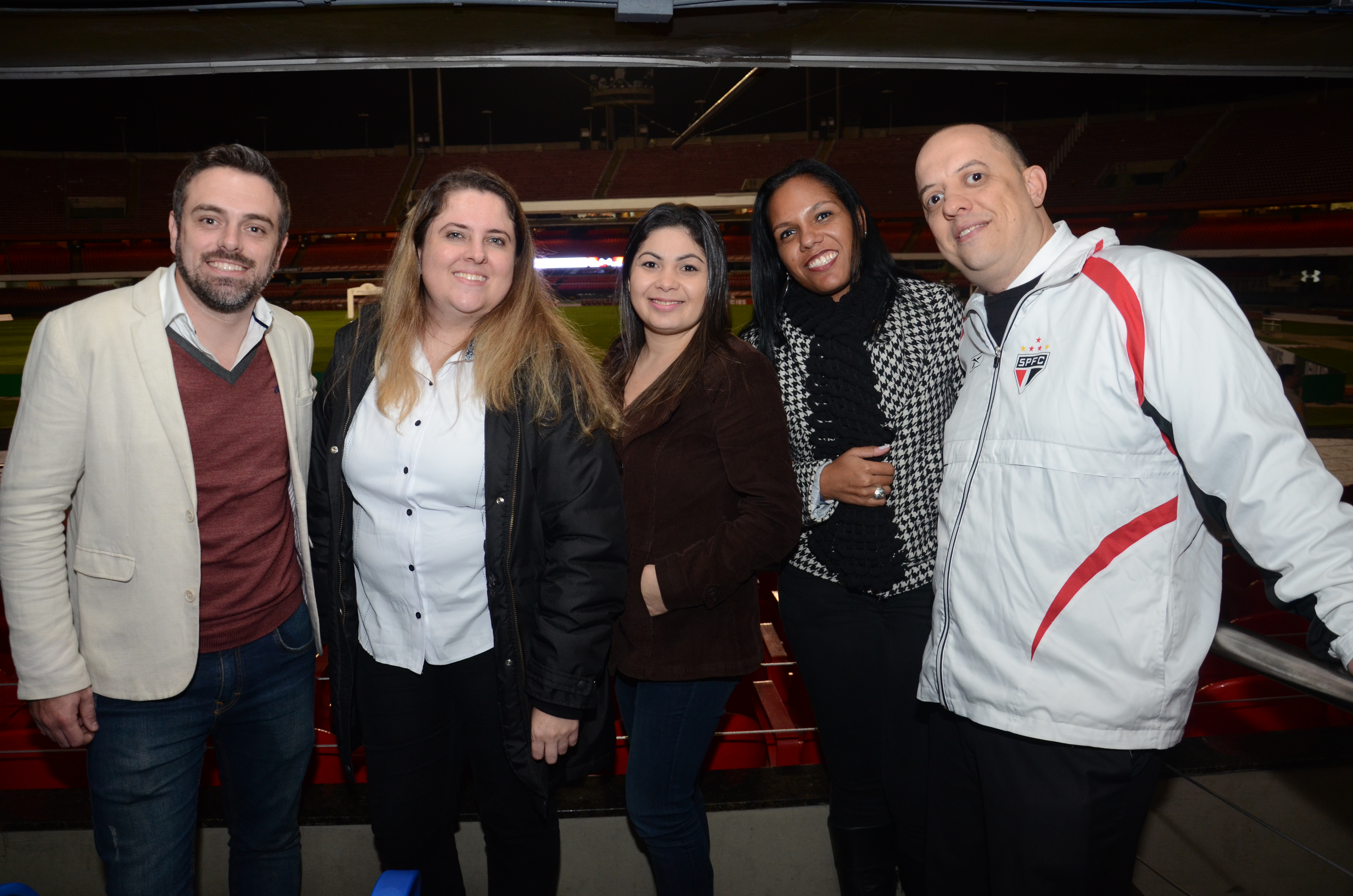 Leandro Rodrigues, Caruliny Silva, Márcia Paes, Júlia Soares, e Adriano Marques, da CVC Leandro Rodrigues, Caruliny Silva, Márcia Paes, Júlia Soares, e Adriano Marques, da CVC