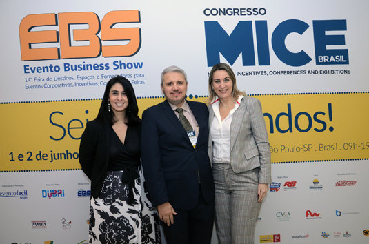 Luciana Fernandes, do M&E, Marcelo, Marcelo Baranowsky, CEO do Grupo Evento Fácil, e Luciane Leite Luciana Fernandes, do M&E, Marcelo, Marcelo Baranowsky, CEO do Grupo Evento Fácil, e Luciane Leite