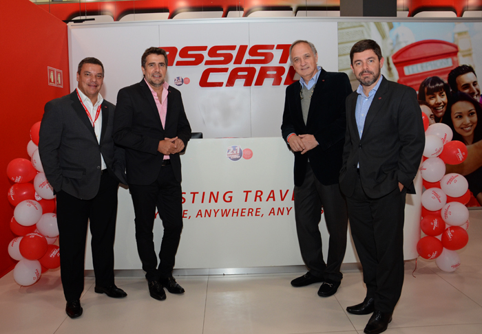 Marcio Lopes e Arthur Coelho, da Assist Card, e Milton Nishihara, da Tom-Hara-Tur (2) Marcio Lopes e Arthur Coelho, da Assist Card, e Milton Nishihara, da Tom-Hara-Tur (2)