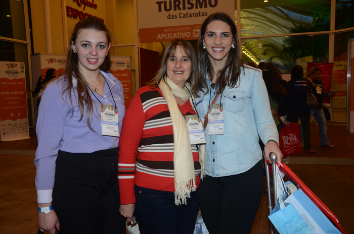 Marilse Mann, da Vale das Vinhas Turismo, Ilone dos Santos, e Kelen Crestani, da Avanti Viagens Marilse Mann, da Vale das Vinhas Turismo, Ilone dos Santos, e Kelen Crestani, da Avanti Viagens