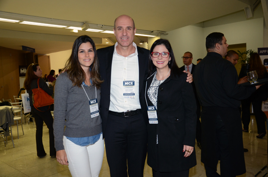 Nicole Longo, Alberto Moane e Camila Rogerio, da Alatur JTB Nicole Longo, Alberto Moane e Camila Rogerio, da Alatur JTB