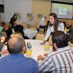 Priscila Agra, da Movida, com os agentes