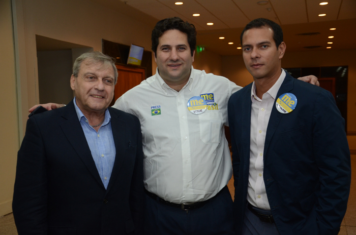 Salvador Saladino, da Bito, Vitor Bauab, do M&E, e Alexandre Cavalcante, da American Airlines Salvador Saladino, da Bito, Vitor Bauab, do M&E, e Alexandre Cavalcante, da American Airlines
