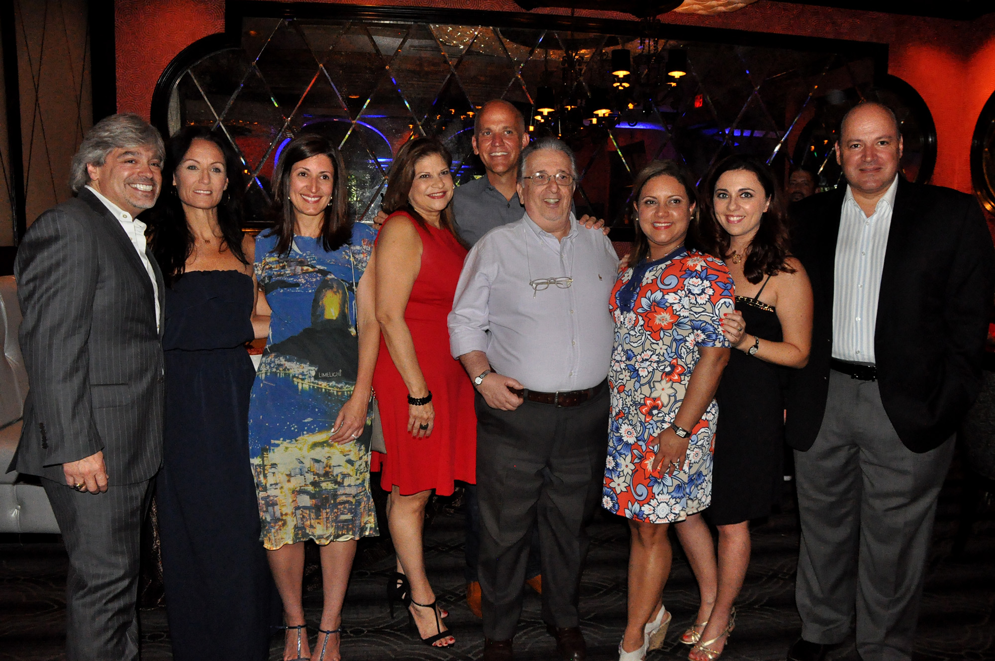 Santiago Corrada, Shama Corrada, Ana Fernandez, Andrea Gabel, Rob Price, Leslie Benveniste, Heloisa Berrios, Josephine Ando e Luis Calle
