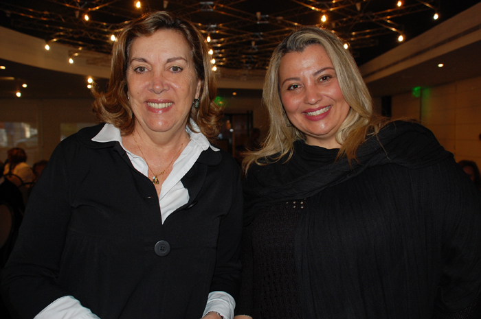 Carmen Peres, da Via Conexão, e Elisabeth Natotschiev, da Chiev Travel
