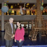 João Pollak, gerente geral do Sofitel Guarujá Jequitimar e Roberta Vernaglia, vice-presidente de marketing da AccorHotels na América do Sul