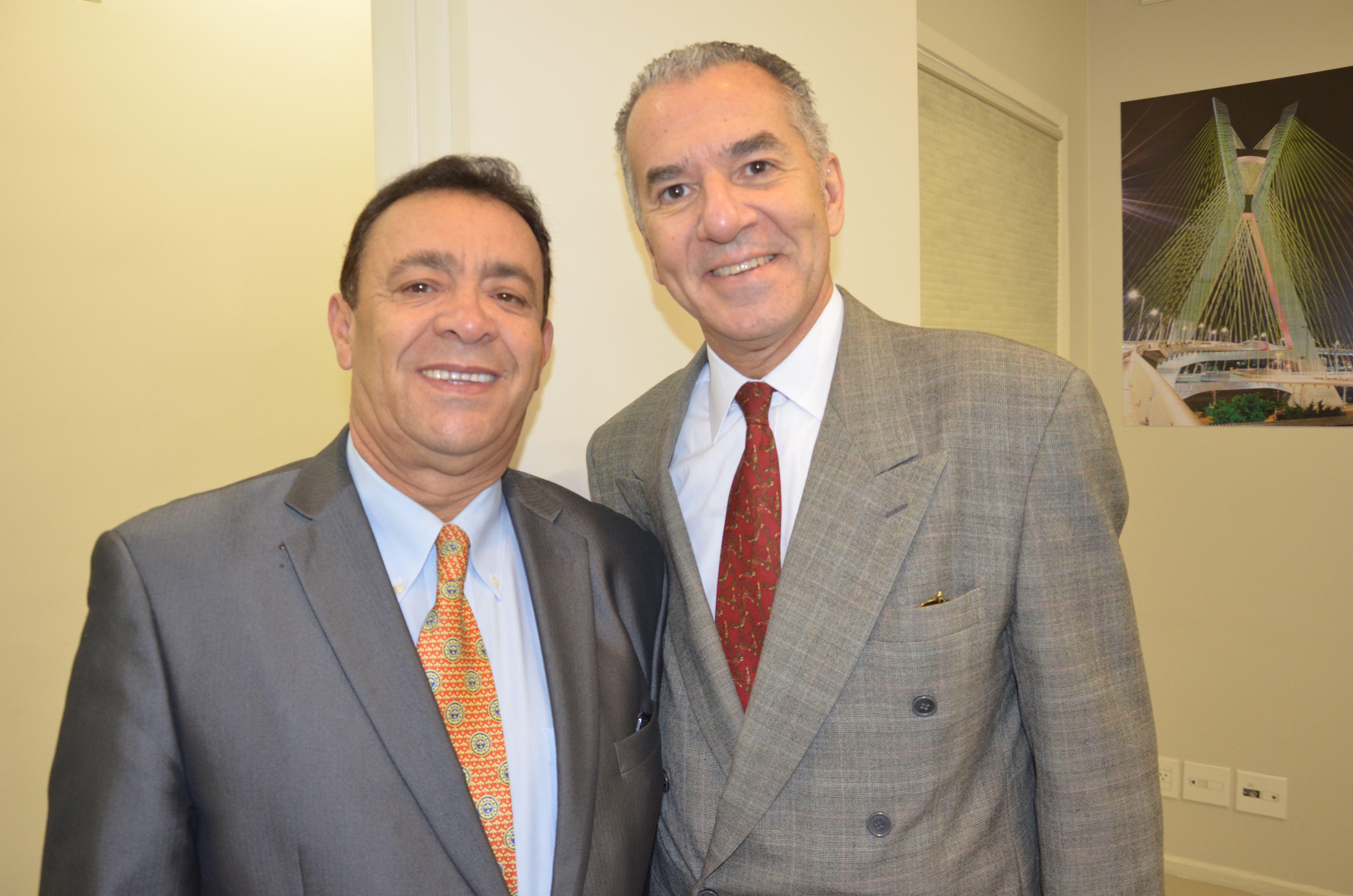 Roberto Silva, da Sanchat, com João Sabino, da Abav Nacional Roberto Silva, da Sanchat, com João Sabino, da Abav Nacional