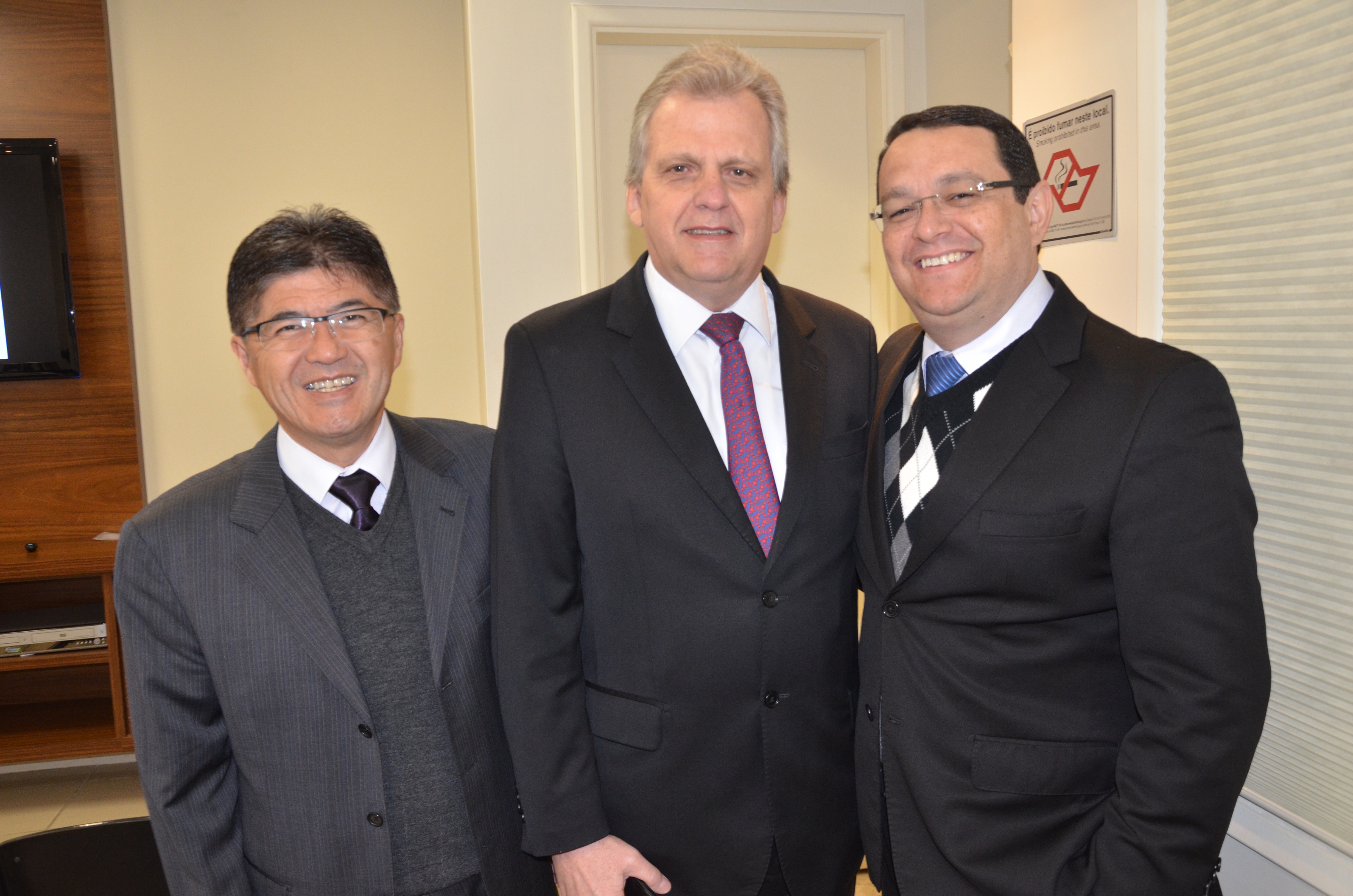 Gervasio Tanabe, da Abracorp, Edmar Bull da Abav Nacional, e o consultor Lucio Costa Gervasio Tanabe, da Abracorp, Edmar Bull da Abav Nacional, e o consultor Lucio Costa