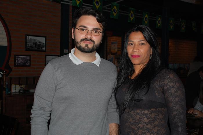Ruan Grinho e Fernanda Ferreira, da Logetravel