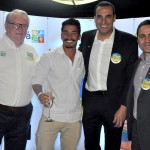 Rafael Moreira, da Alphotour Turismo, entre Roy Taylor, do M&E, Carlos Villa Nova e Rogério Mendes, da CVC