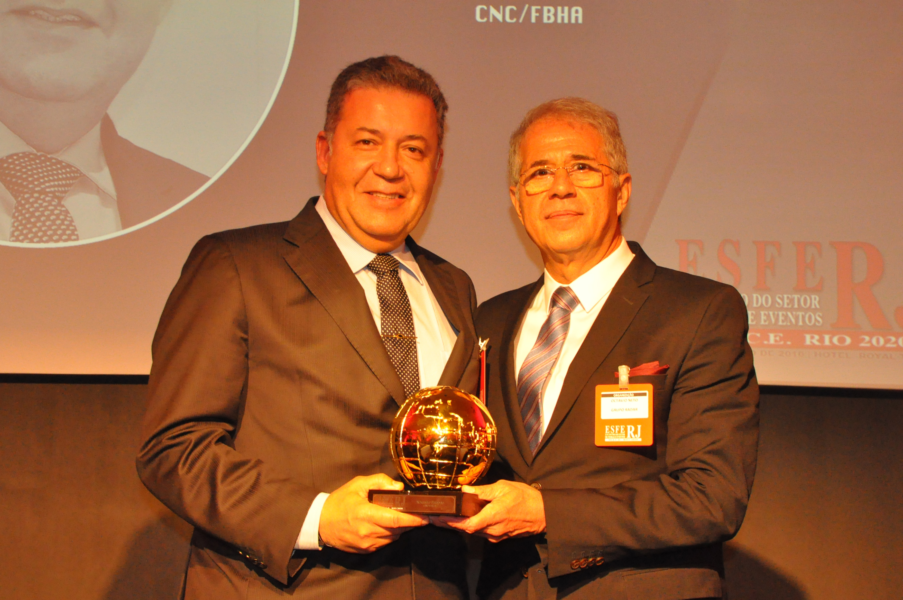 Alexandre Sampaio, presidente da FBHA, e Octavio Neto, do Grupo Radar Alexandre Sampaio, presidente da FBHA, e Octavio Neto, do Grupo Radar