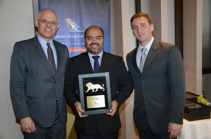 Altamiro Medici e Fabio Marasca, da SAA, com Humberto Machado, da Avipam