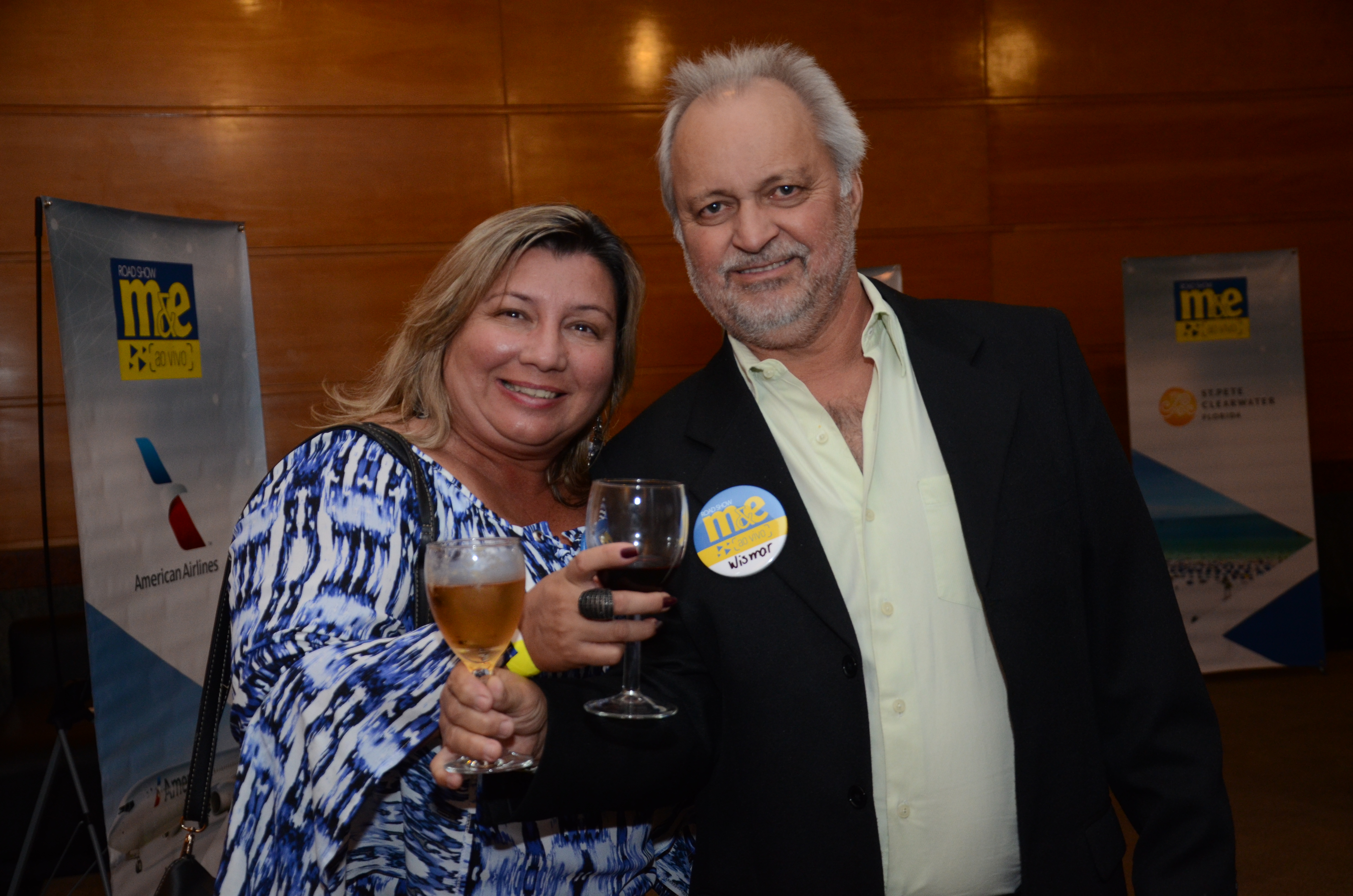 Ana Paula Chagas e Wismar Dabess, da Fly Vip Viagens
