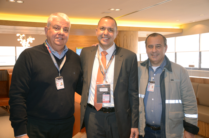 Antonio Montano, da GRU Airport, Claudio Neves Borges, da Gol, e Cmte Miguel Dau, da GRU Antonio Montano, da GRU Airport, Claudio Neves Borges, da Gol, e Cmte Miguel Dau, da GRU