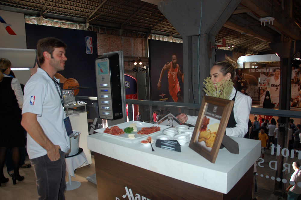 Atendimento Vip no lounge da AA Atendimento Vip no lounge da AA