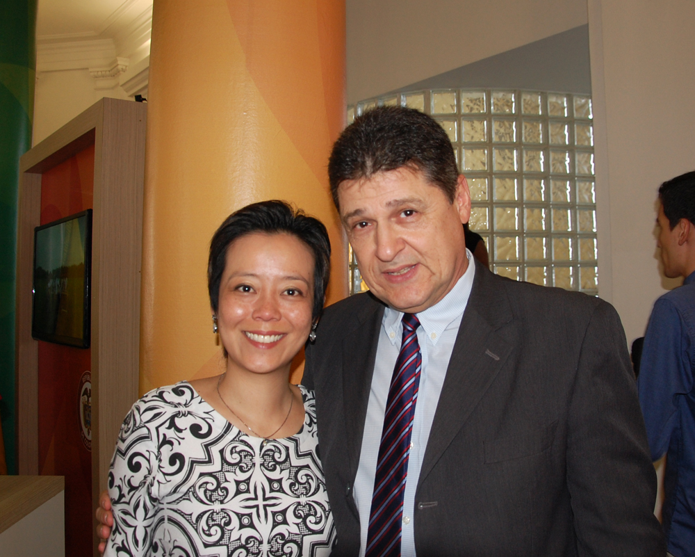 Claudia Shishido e Valci Souza, da Avianca Claudia Shishido e Valci Souza, da Avianca