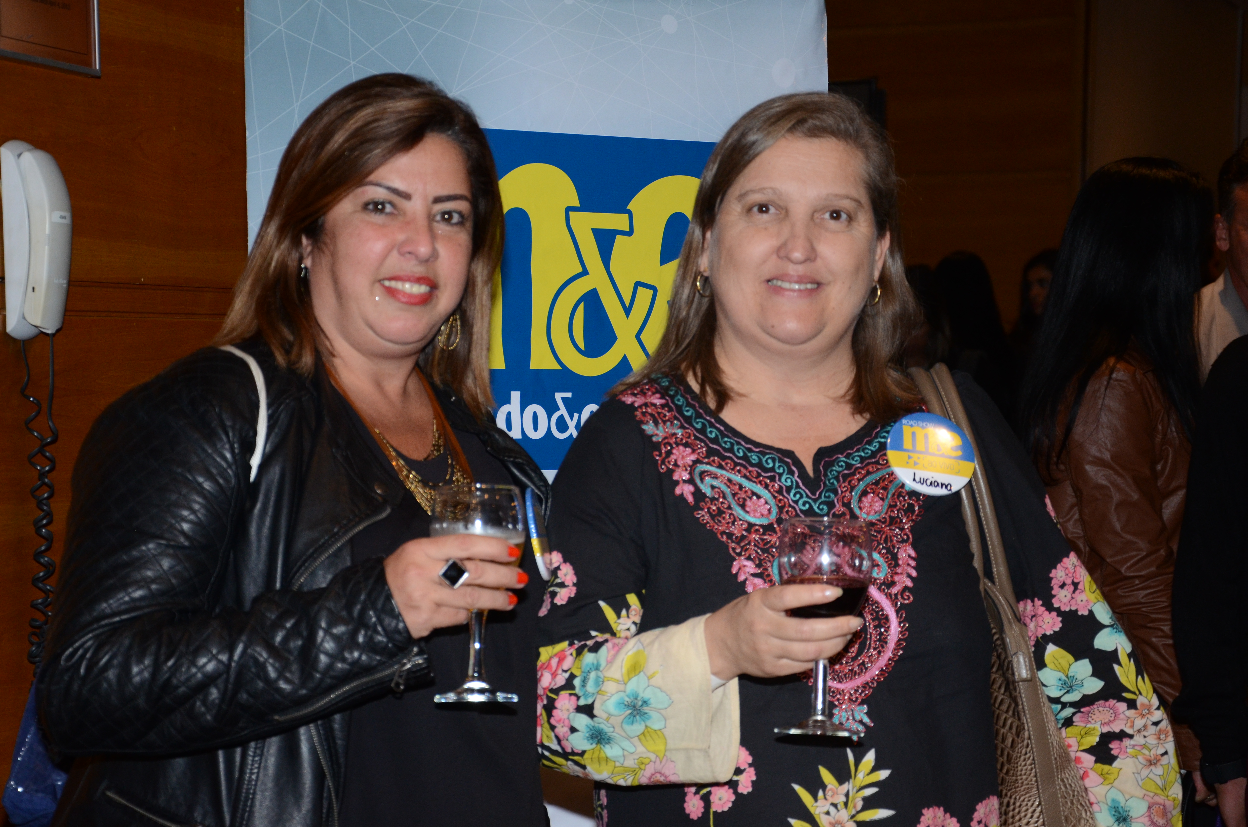 Cláudia Xavier, da ACR Viagens, e Luciana Gomes Cláudia Xavier, da ACR Viagens, e Luciana Gomes