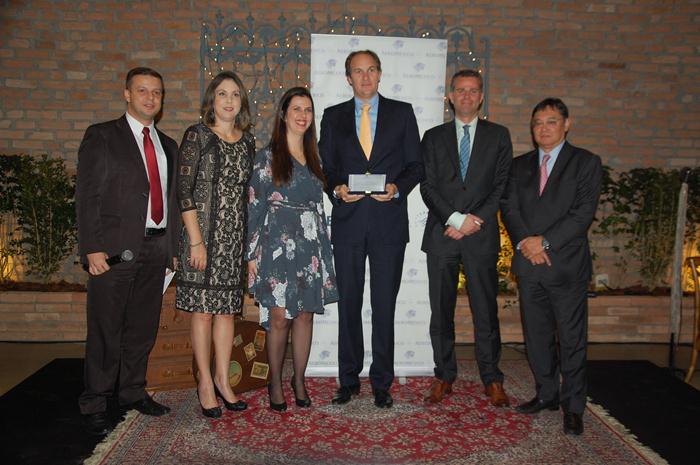 Eduardo Vasconcelos, da Kontik recebe prêmio da Aeromexico Eduardo Vasconcelos, da Kontik recebe prêmio da Aeromexico