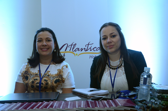 Elian Zanelato, da HD, e Priscila Pereira, da Atlantica Hotels