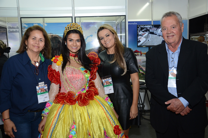 Gisleide Silva, da Setur-SE, Estefânia, Cristiana Fernandes, da Prodetur, e João Afonso Mamoré, da Setur-SE