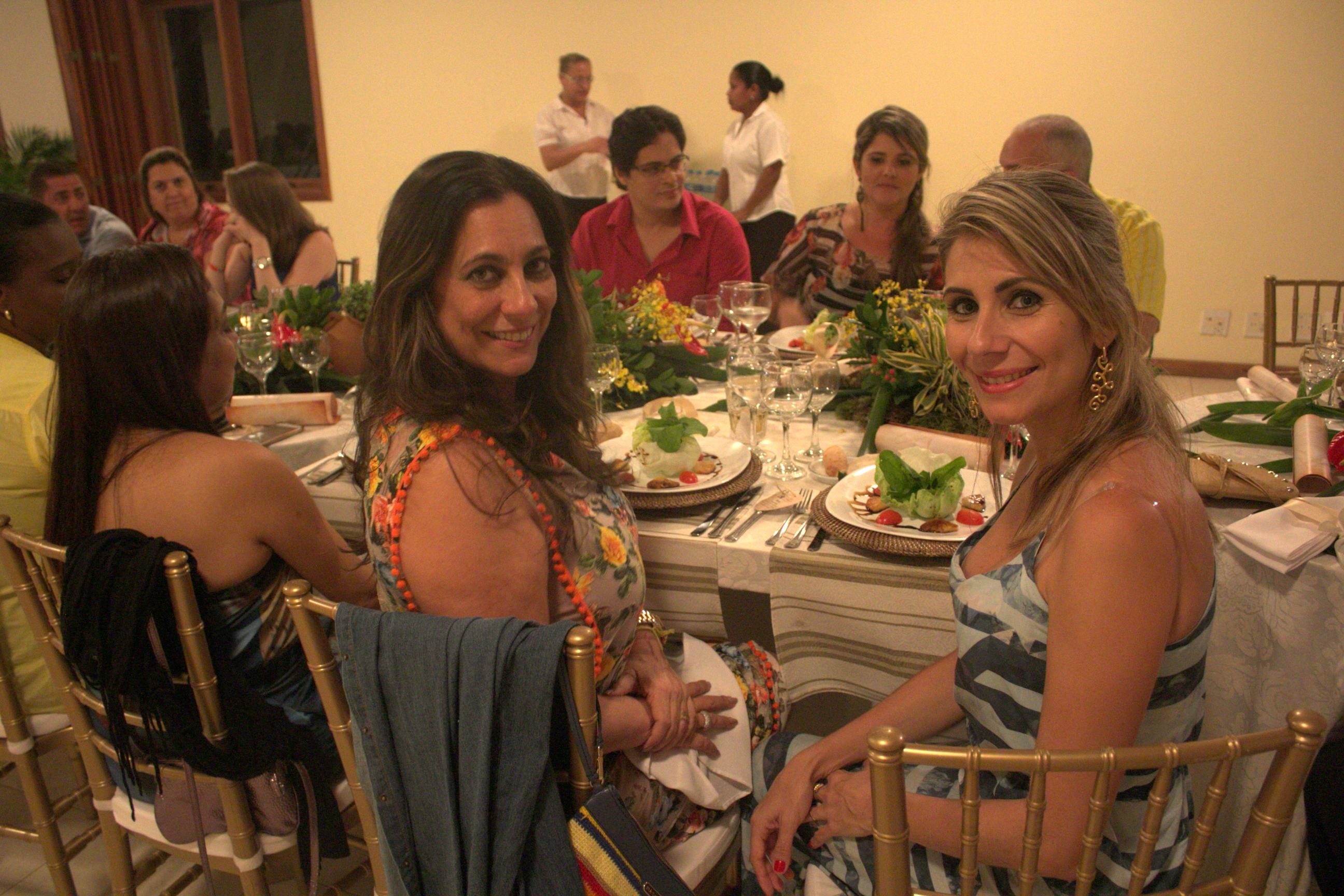 Cristina Mendonça e Silvia Lins da Bahiatursa Cristina Mendonça e Silvia Lins da Bahiatursa