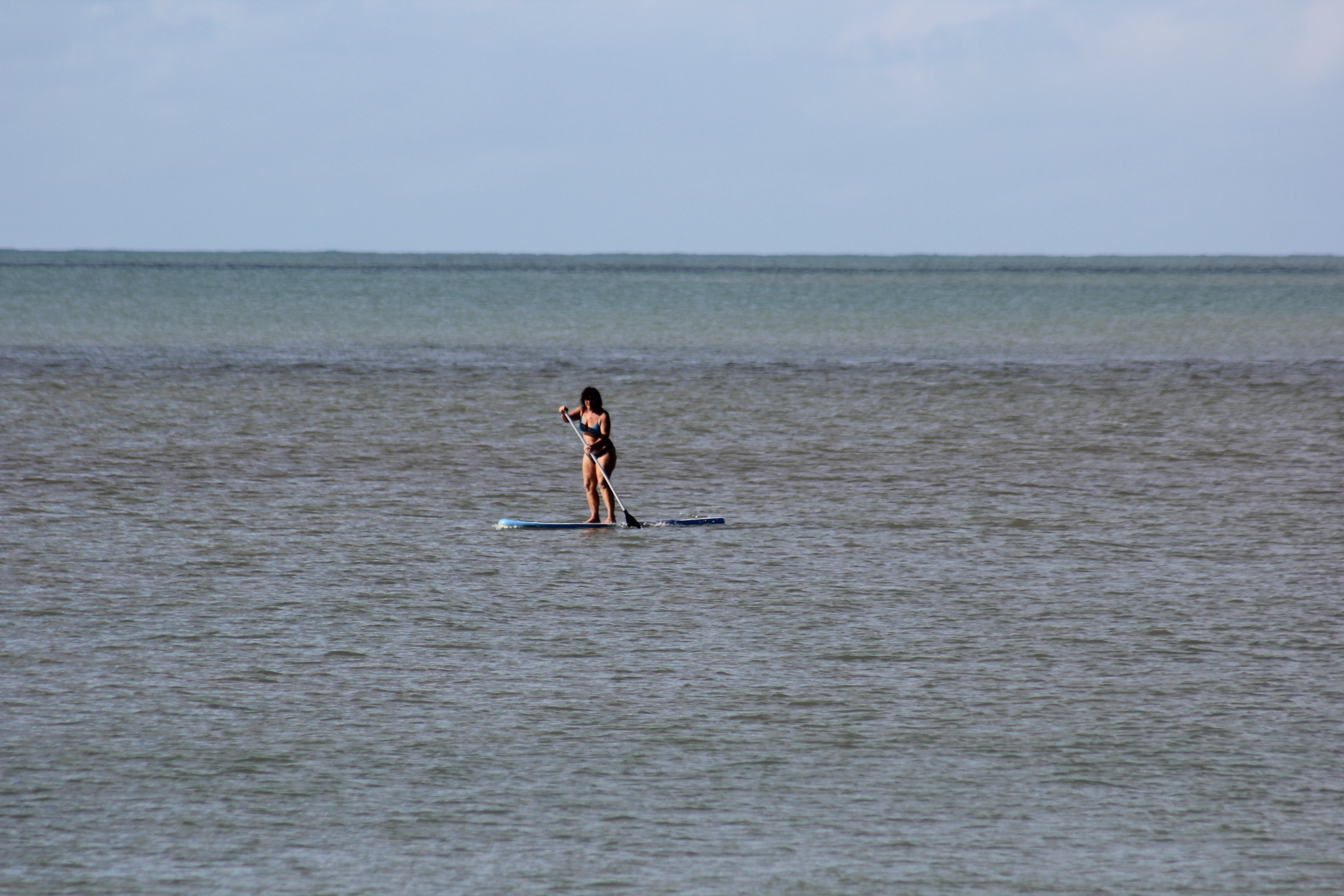 As praias locais são indicadas para prática do stand up paddle As praias locais são indicadas para prática do stand up paddle