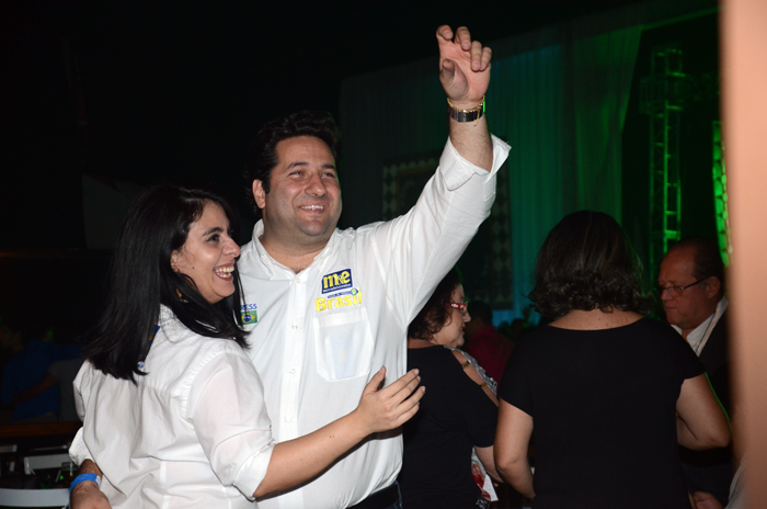 Luciana Fernandes e Vitor Bauab, do M&E