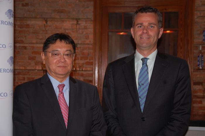 Lucio Yamashitafuji, gerente Regional Sudamerica e Paul Verhagen, diretor de Vendas Internacionais Lucio Yamashitafuji, gerente Regional Sudamerica e Paul Verhagen, diretor de Vendas Internacionais