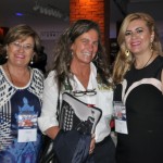 Mari Masgrau, do M&E, entre Marcia Mariguetti e Daise Silva