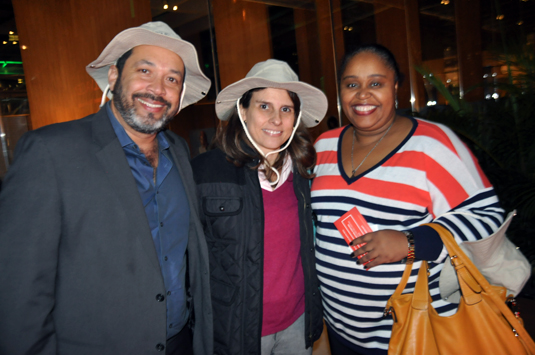 Maria Camila, de Las Vegas, entre Jorge Souza e Georgia Mariano, da MMT Gapnet Maria Camila, de Las Vegas, entre Jorge Souza e Georgia Mariano, da MMT Gapnet