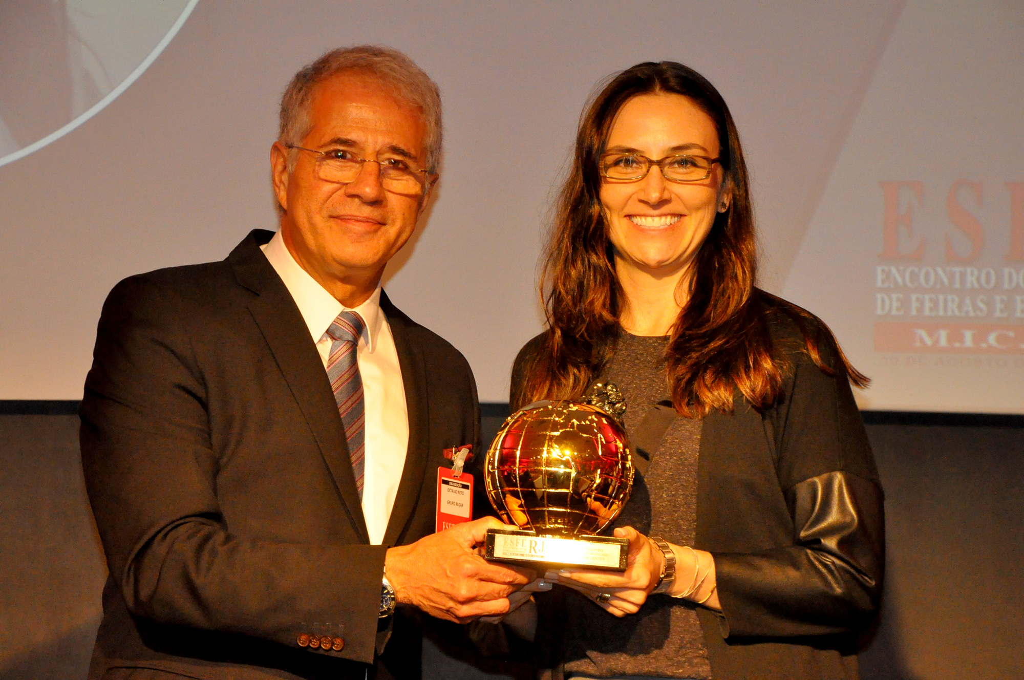 Milena Palumbo, diretora do Riocentro, e Octavio Neto, do Grupo Radar Milena Palumbo, diretora do Riocentro, e Octavio Neto, do Grupo Radar