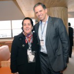 Mônica Lamas, diretora comercial do GRU Airport, e Gustavo Soares, presidente do GRU