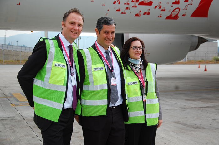 Tom Maes, do Grupo Lufthansa, Arturo Kelmer e Valquiria Mender, da Swiss Tom Maes, do Grupo Lufthansa, Arturo Kelmer e Valquiria Mender, da Swiss