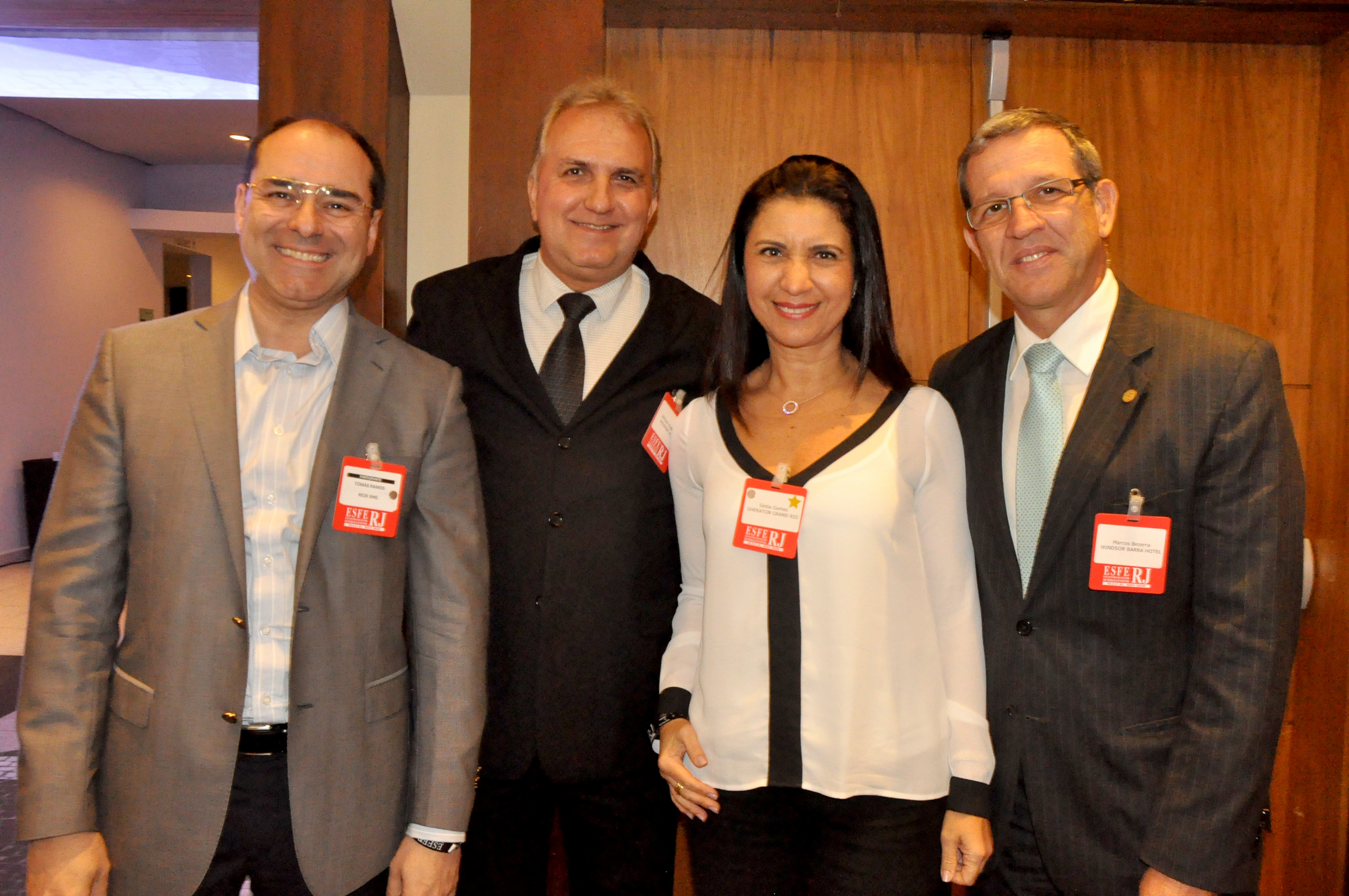 Tomás Ramos, do BHG, Willian Rodrigues, do Miramar, Sintia Gomes, do Grand Sheraton Rio, e Marcos Bezerra, do Windsor Barra Tomás Ramos, do BHG, Willian Rodrigues, do Miramar, Sintia Gomes, do Grand Sheraton Rio, e Marcos Bezerra, do Windsor Barra