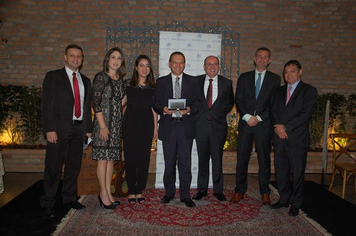 Vicente Brasil, da CVC recebe prêmio da Aeromexico Vicente Brasil, da CVC recebe prêmio da Aeromexico