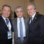 Alexandre Sampaio, da FBHA, Alberto Alves, ministro do Turismo, e Edmar Bull, da Abav Nacional