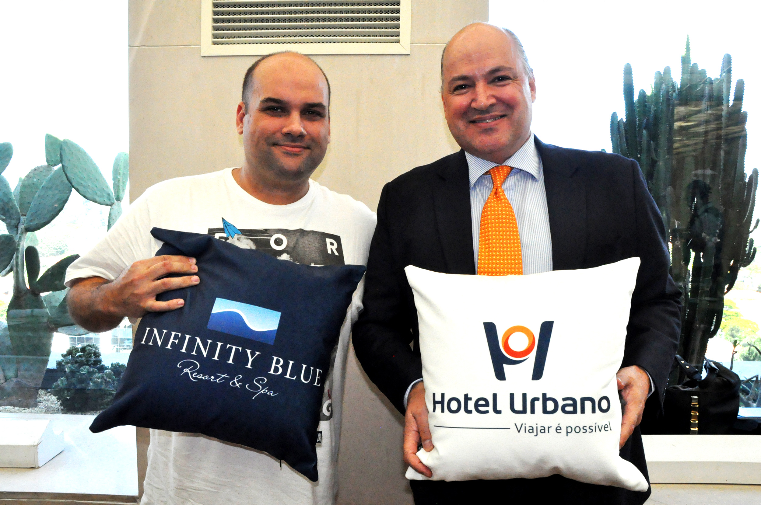 Antônio Gomes, diretor comercial do Hotel Urbano, e Luis Calle, CEO da Camar