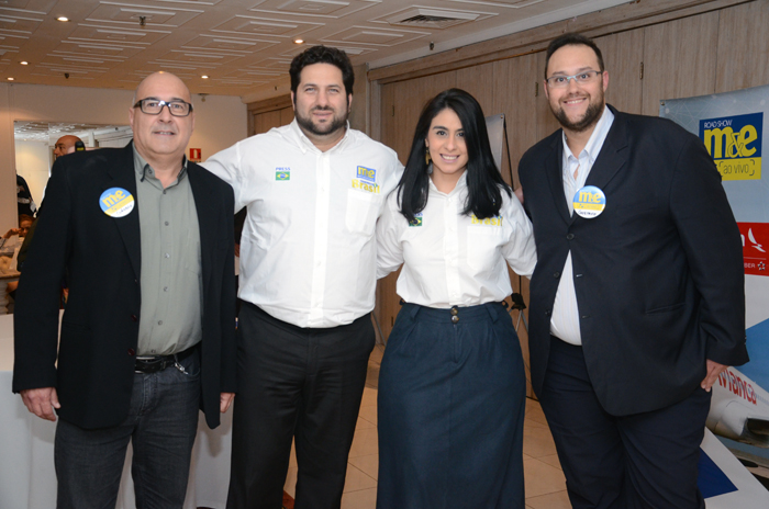 Claudio Cunha, da Quebec Tur, Vitor Bauab e Luciana Fernandes, do M&E, e Gustavo Pillar, da Pillar Turismo Claudio Cunha, da Quebec Tur, Vitor Bauab e Luciana Fernandes, do M&E, e Gustavo Pillar, da Pillar Turismo